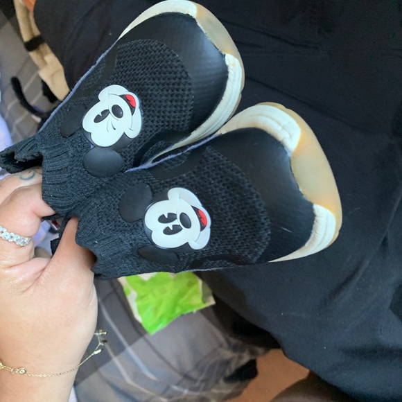 Zara Mickey shoes - Picture 1 of 3